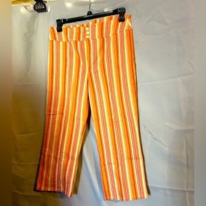 Beware stripped capri pants